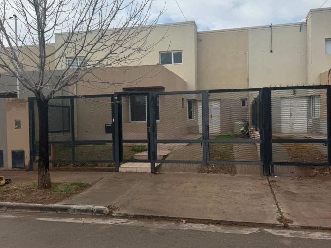 Dúplex en alquiler c/ cochera en Cipolletti